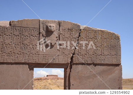 Tiwanaku ruins, stone statue 13 Tiwanaku ruins, stone statue 13 129354902