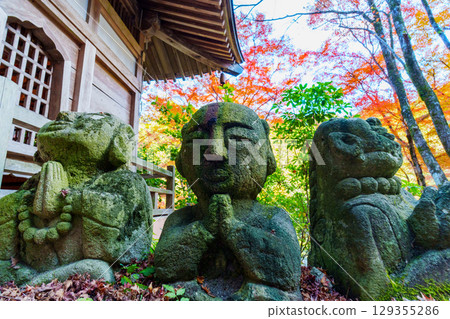 京都Atago菩薩寺廟秋天 129355286