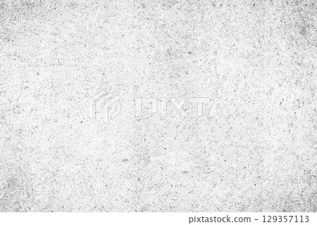 顆粒狀垃圾紋理（白色背景）| 非常適合照片編輯和設計 129357113