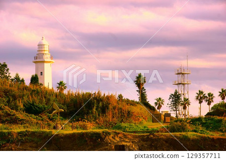 房總半島的風景：黃昏的野島崎燈塔 129357711