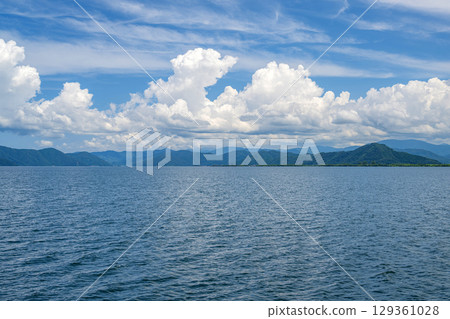 琵琶湖風光：夏天在船上欣賞湖景 129361028