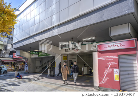 東京淺草橋月台東區的都市景觀 129370407