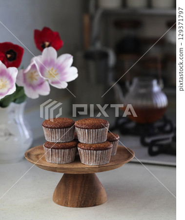 Homemade carrot cake 129371797