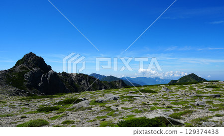 木曾駒岳:從中岳到駒岳的山路 木曾駒岳:從中岳到駒岳的山路 129374438