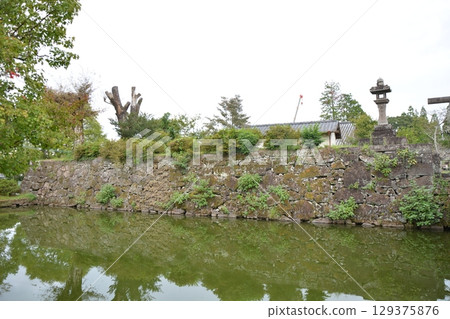 View of Hitoyoshi Castle (Kumamoto Prefecture) 129375876