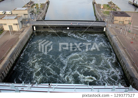 Locks in Kronstadt on the Neva River. 129377527