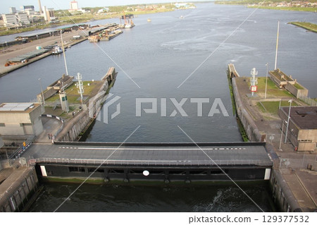 Locks in Kronstadt on the Neva River. 129377532