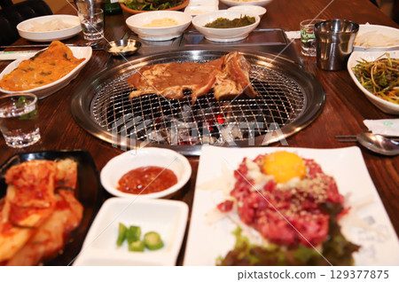 Korean barbecue. marinated beef rib bbq 129377875