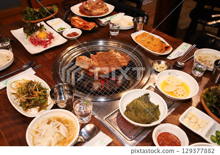 Korean barbecue. marinated beef rib bbq 129377882