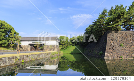 石垣反映在護城河 129379364