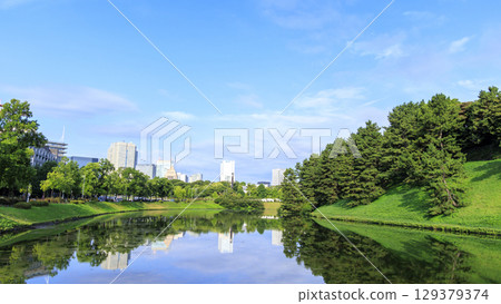 石垣反映在護城河 129379374