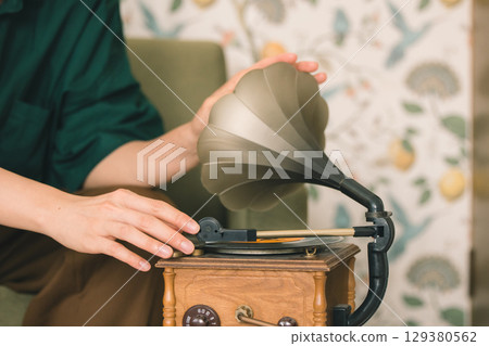  Analog record 129380562
