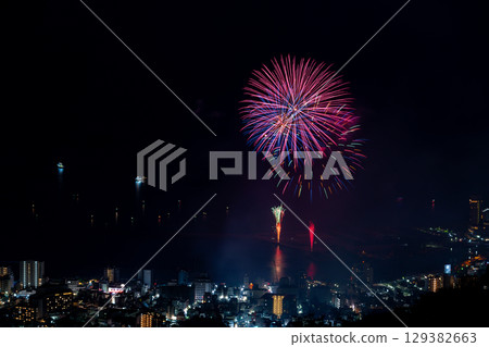 [Shizuoka Prefecture] Atami's Million Dollar Night View and Fireworks Over the Sea - Summer Fireworks 129382663