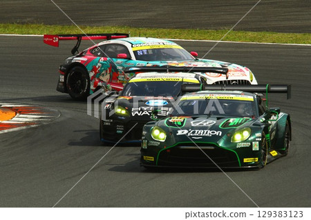 Super GT racing car Super GT racing car 129383123