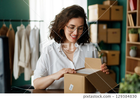 designer working in studio designer working in studio 129384830