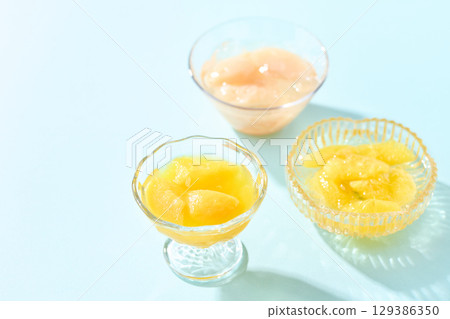 三種果凍:黃桃、白桃、夏橘 三種果凍:黃桃、白桃、夏橘 129386350