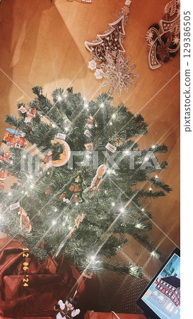 Retro Christmas Photos 129386505