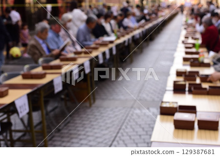 圍棋比賽圖片模糊 129387681