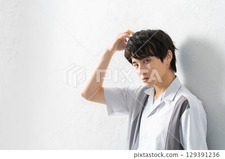 男性肖像』 129391236