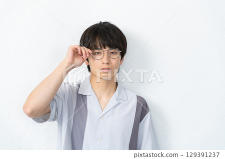 男性肖像』 129391237