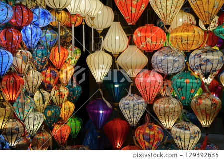 Hoi An Lantern Festival, Night Market, Vietnam 129392635
