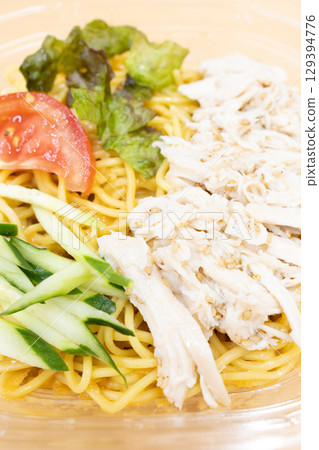Delicious steamed chicken chilled noodles Delicious steamed chicken chilled noodles 129394776