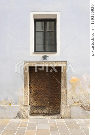 typical external facade of the old buildings inInnsbruck, Austria 129396920
