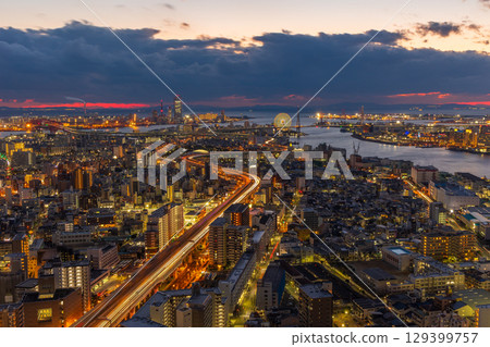 大阪夜景：從大阪灣塔眺望大阪灣 129399757