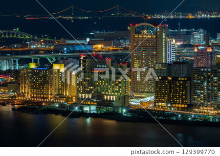 大阪夜景:從大阪灣塔眺望大阪灣 大阪夜景:從大阪灣塔眺望大阪灣 129399770