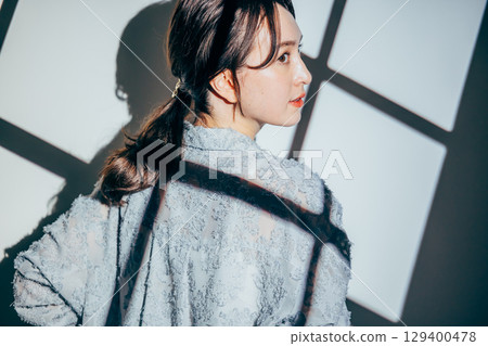 Beautiful woman portrait 129400478