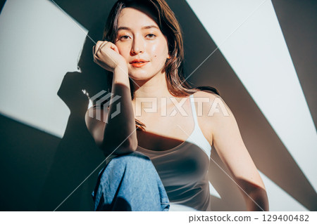Beautiful woman portrait Beautiful woman portrait 129400482