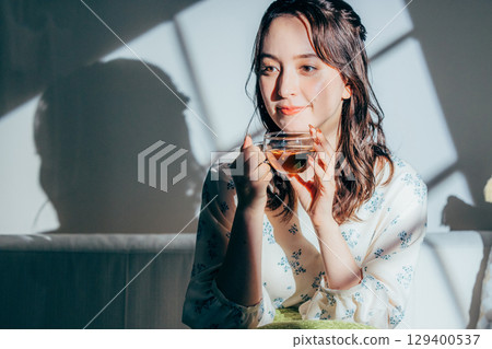 Young Woman, Portrait, Holiday, Relax 129400537