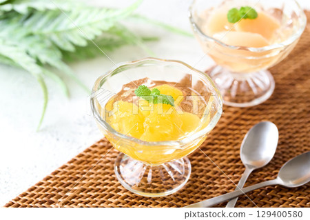 Fruit Jelly - Summer Mandarin and White Peach 129400580