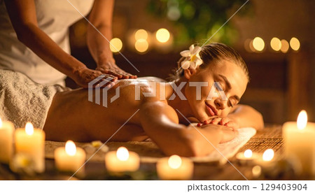 Lomi Lomi Massage 129403904