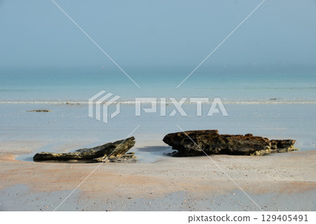 Rocks on the beach - Broome 129405491