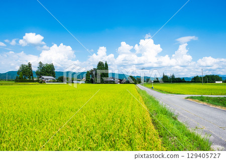 國家景觀在夏天 129405727