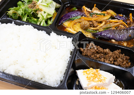 Delicious spicy stir-fried eggplant and minced meat Chinese lunch box Delicious spicy stir-fried eggplant and minced meat Chinese lunch box 129406007