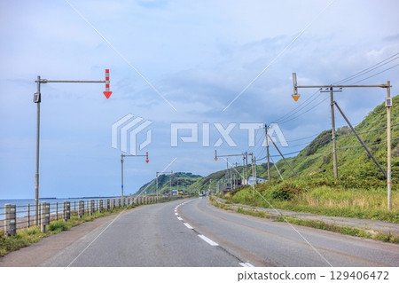 奧羅龍線陰雲密佈的夏日駕車之旅 奧羅龍線陰雲密佈的夏日駕車之旅 129406472