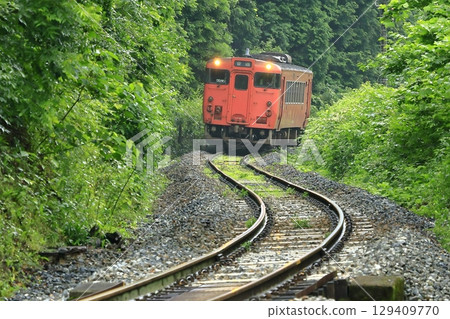Yamaguchi Line in Summer 129409770