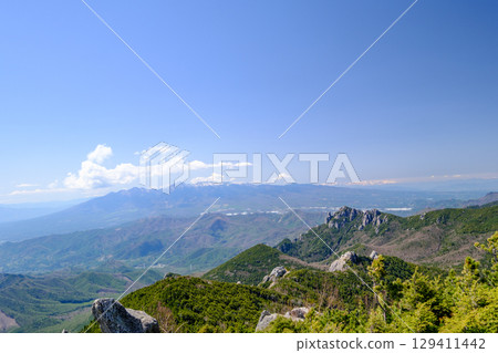 從金峰山登山道看到的山脈 129411442