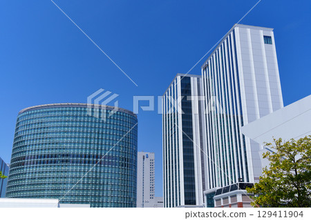 Yokohama - Buildings around Yokohama Station 129411904