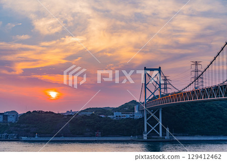 [Fukuoka Prefecture] Evening view of the Kanmon Strait, Kanmon Bridge, and passing ships from Mekari PA 129412462