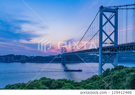[Fukuoka Prefecture] Evening view of the Kanmon Strait, Kanmon Bridge, and passing ships from Mekari PA 129412466