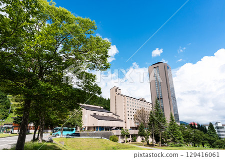 Overlooking the Naspa New Otani Hotel, Yuzawa Town, Minamiuonuma District, Niigata Prefecture 129416061