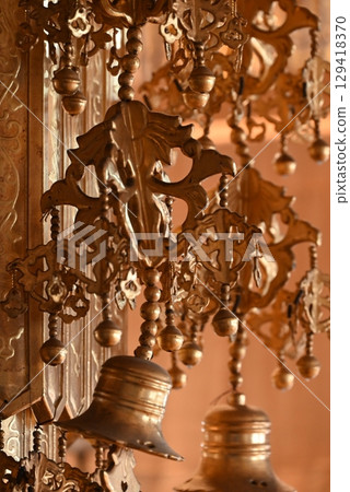 美麗的金飾 129418370