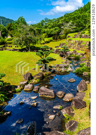 Fresh greenery at Yabakei Dam Memorial Park, Keisekien [Yabakei, Nakatsu City, Oita Prefecture] 129418629