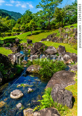 薙馬溪水壩紀念公園、桂石園的新綠[大分縣中津市薙馬溪] 129418663