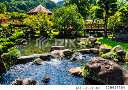 薙馬溪水壩紀念公園、桂石園的新綠[大分縣中津市薙馬溪] 129418664