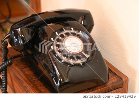 Nostalgic retro black phone 129419429