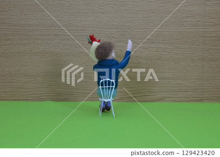 Child with flowers 129423420